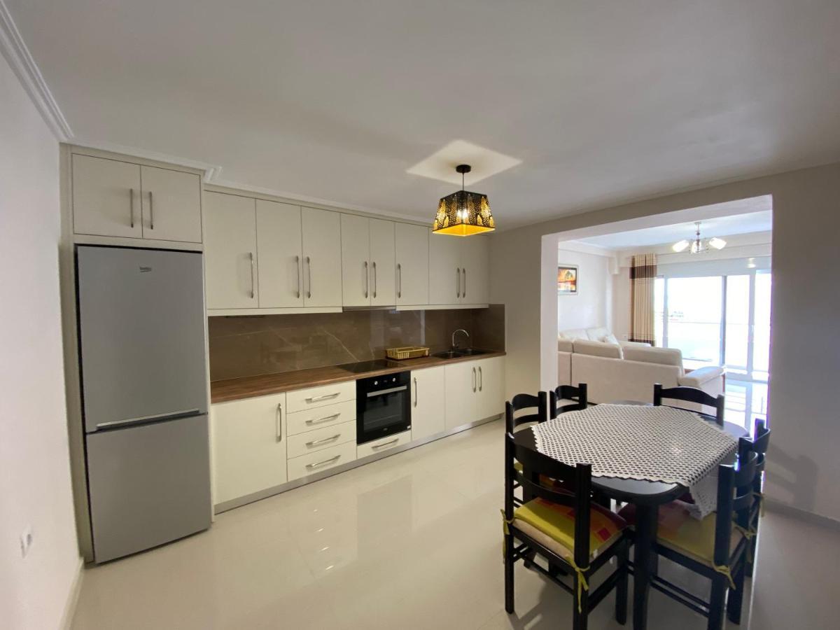 Ersid Apartaments In The Centre Saranda Kültér fotó